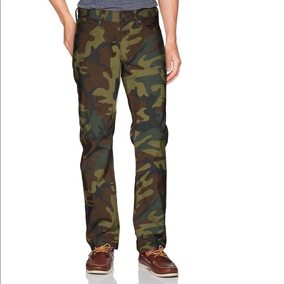 Men’s Levi’s Camo Chino - Picture 1 of 7